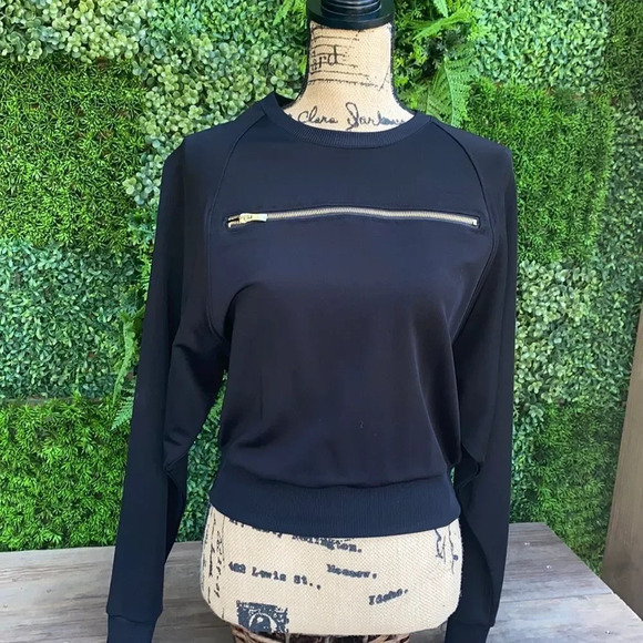 Dolman sleeve cropped top with zipper detail - Picture 1 of 7